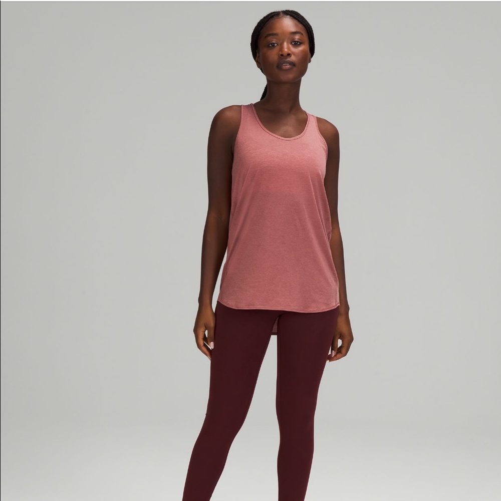 Lululemon essential tank top *pleated